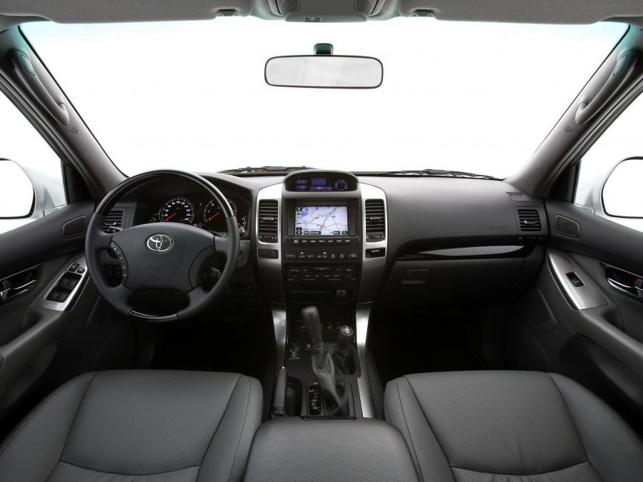  Toyota Land Cruiser Prado 120 5-Door 2007 года  (фото 21 из 22)